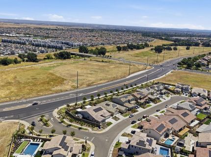 3001 Mosaic Way, Roseville, CA 95747 Photo