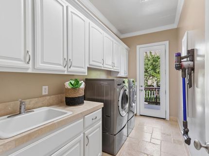 200 American River Canyon Dr, Folsom, CA 95630 Photo