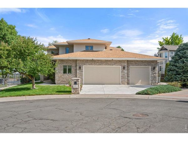 977 Thorncreek Ct, Thornton, CO 80241