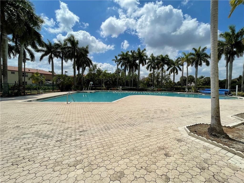 777 NW 151st Avenue, Pembroke Pines, FL 33028 Photo
