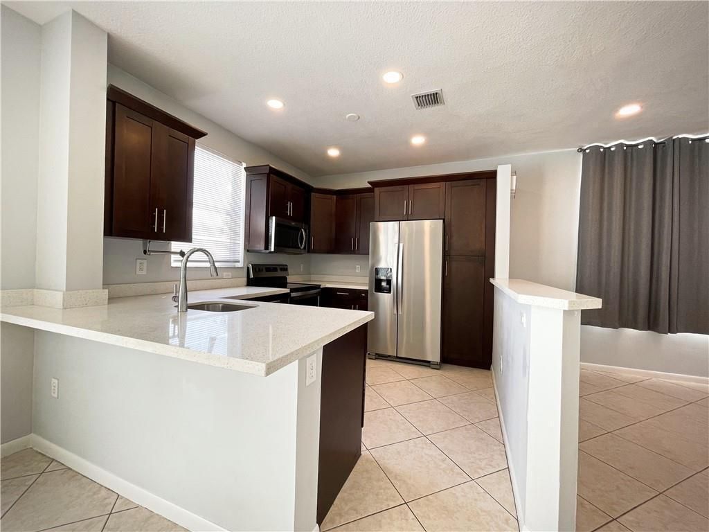 777 NW 151st Avenue, Pembroke Pines, FL 33028 Photo