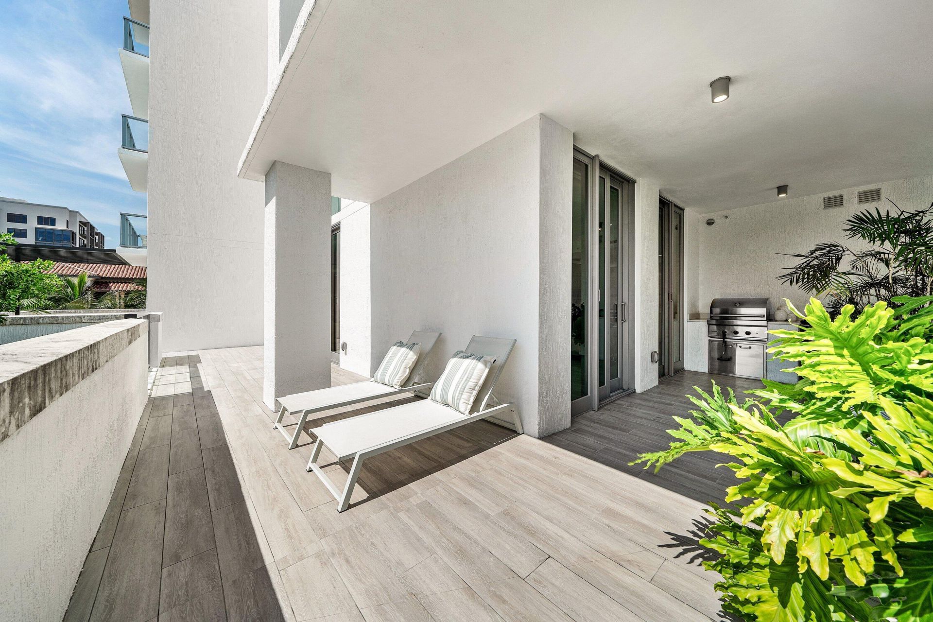 475 E Royal Palm Road, Unit 206, Boca Raton, FL 33432 Photo