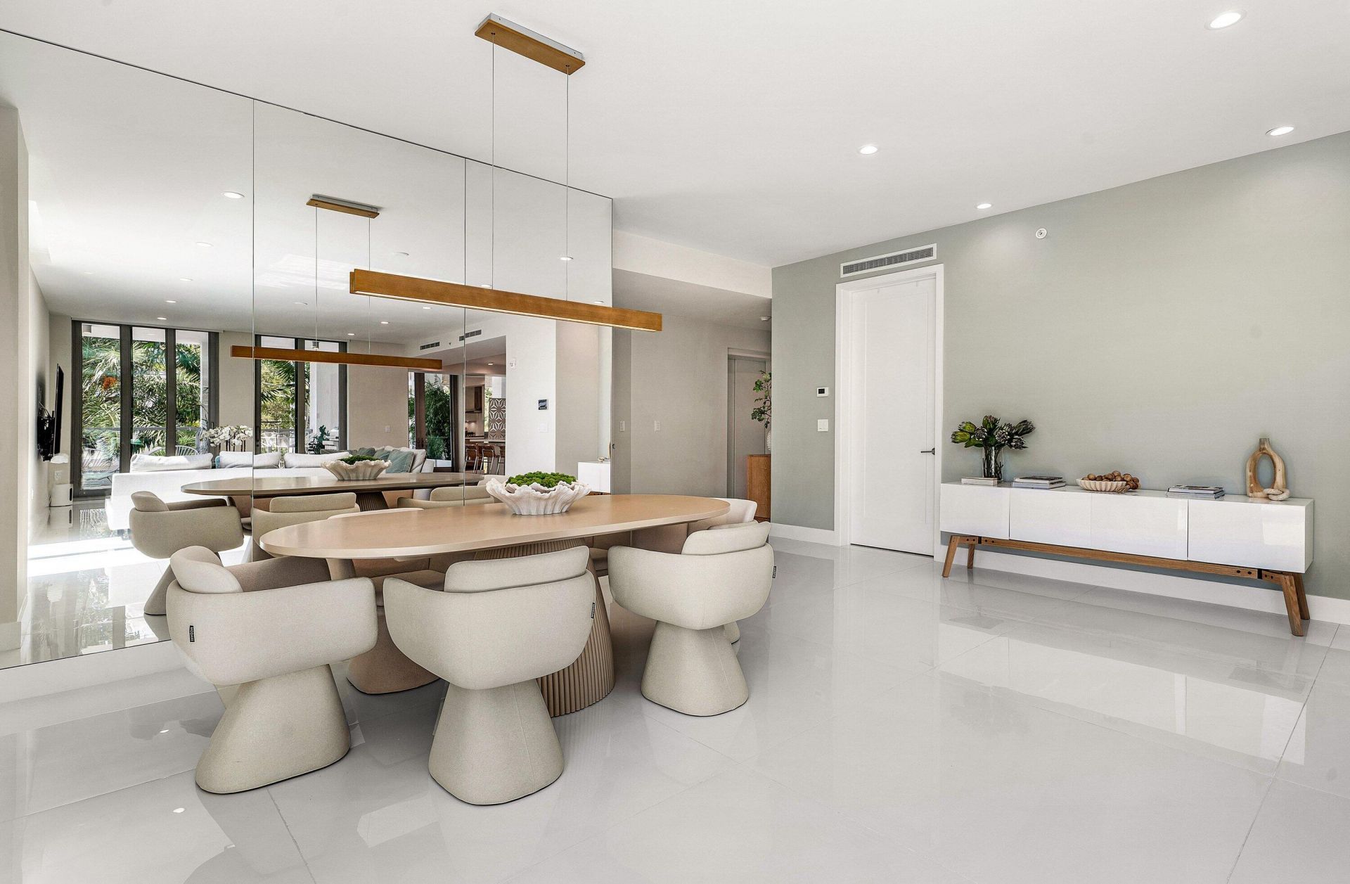 475 E Royal Palm Road, Unit 206, Boca Raton, FL 33432 Photo