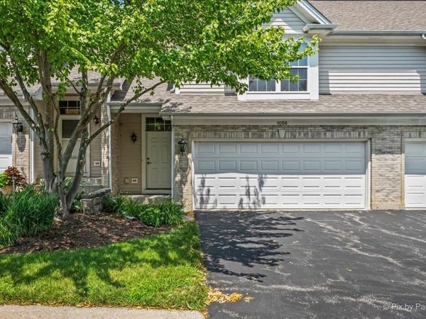 1058 E Danbury Drive, Cary, IL 60013