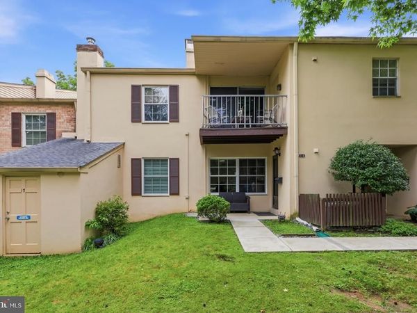 514 OLD FORGE CROSSING, DEVON, PA 19333