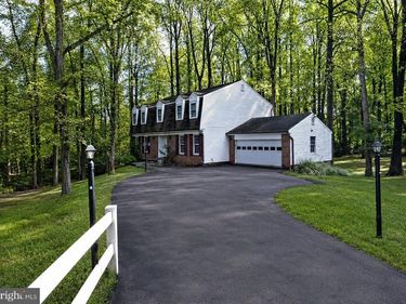805 BALLS HILL ROAD , MCLEAN, VA 22101