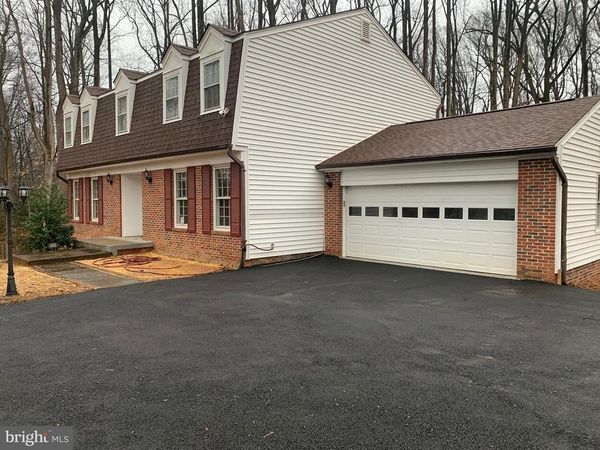 805 BALLS HILL ROAD, MCLEAN, VA 22101