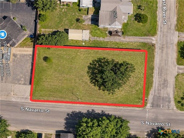 507 E River Street , Victoria, TX 77901