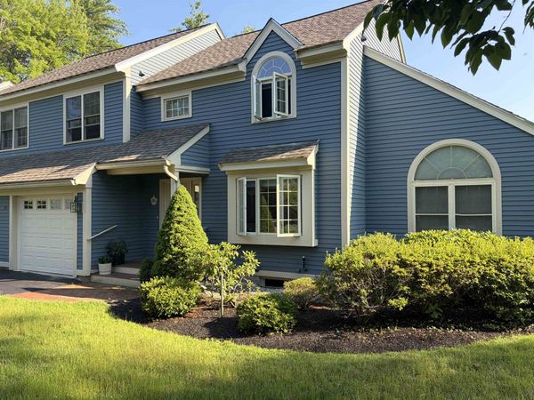 20 Peninsula Drive, Stratham, NH 03885