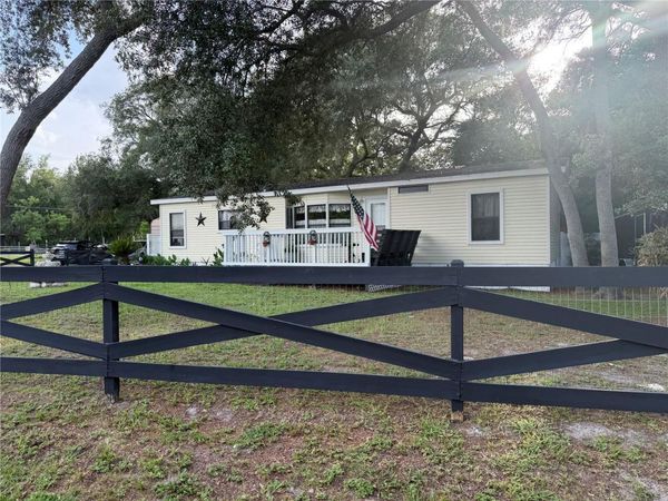 40235 OVERLOOK DRIVE , EUSTIS, FL 32736