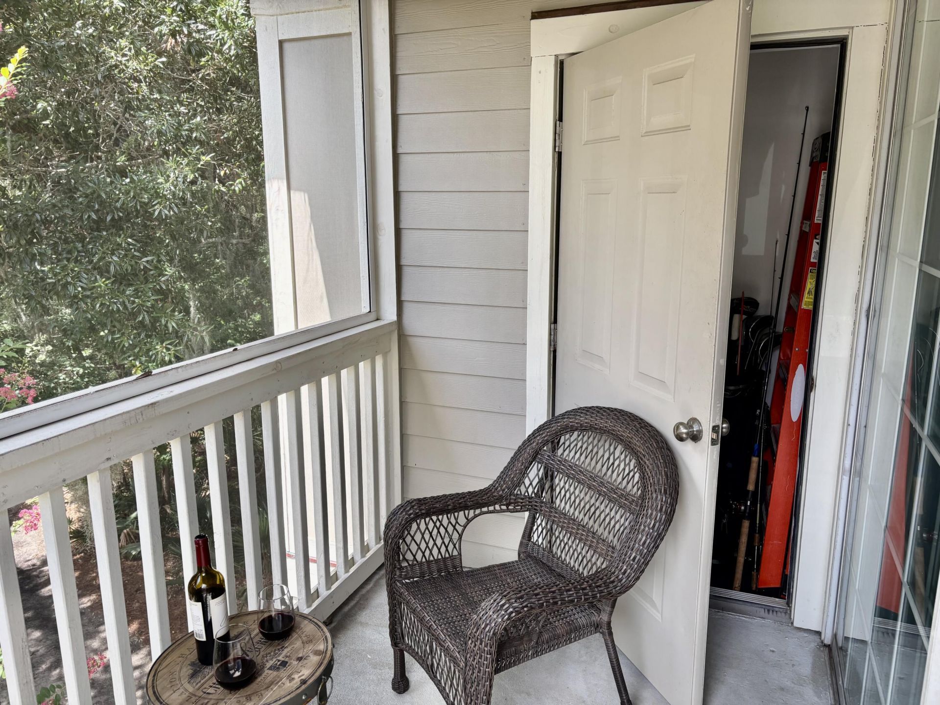 1600 Long Grove Drive Photo 20