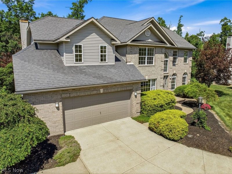 408 Driftwood Court, Copley, OH 44321 Photo 2