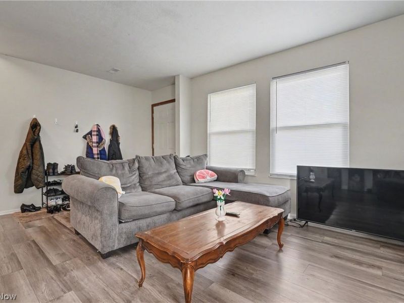 1545 Whitehall Boulevard, Kent, OH 44240 Photo 17