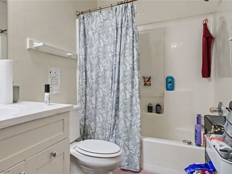 1545 Whitehall Boulevard, Kent, OH 44240 Photo 30