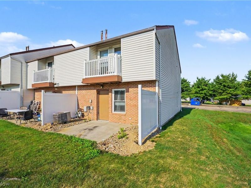 1545 Whitehall Boulevard, Kent, OH 44240 Photo 6