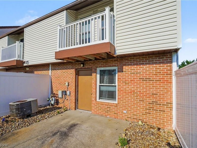 1545 Whitehall Boulevard, Kent, OH 44240 Photo 7
