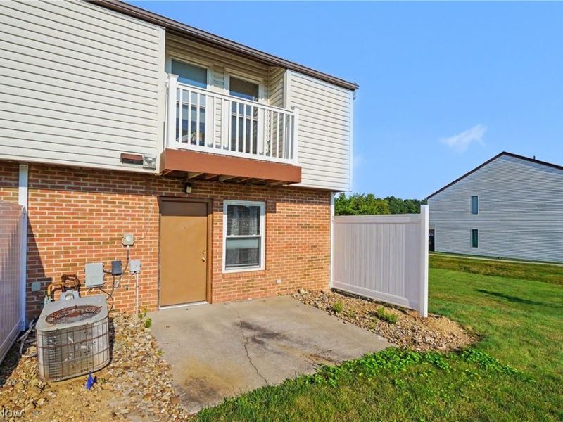 1545 Whitehall Boulevard, Kent, OH 44240 Photo 9