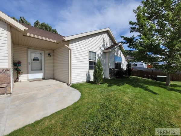 5144 Jake Avenue, CHUBBUCK, ID 83202