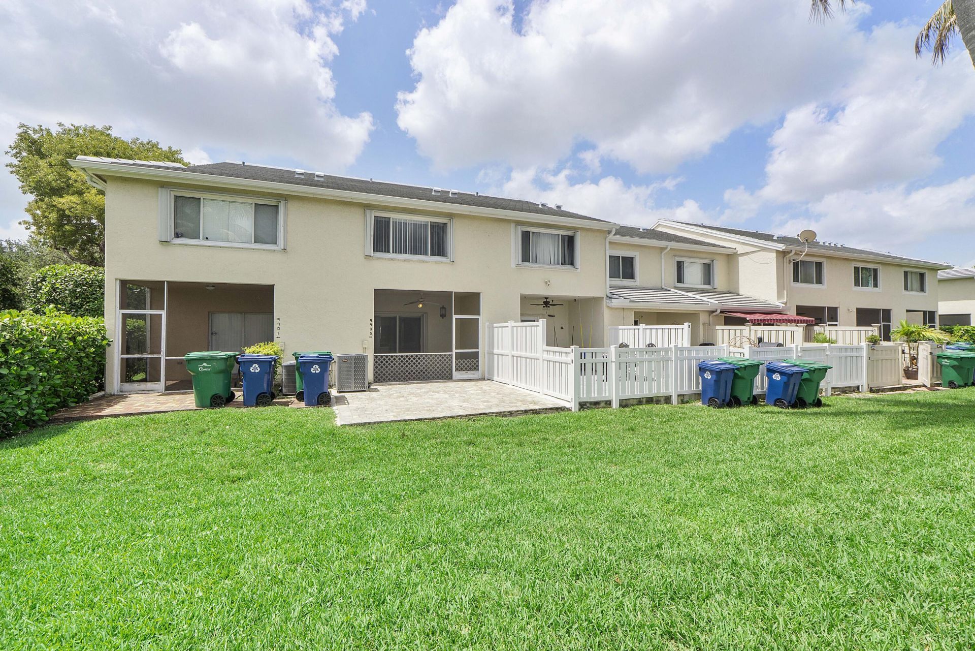 9905 NW 57th Manor, Coral Springs, FL 33076 Photo