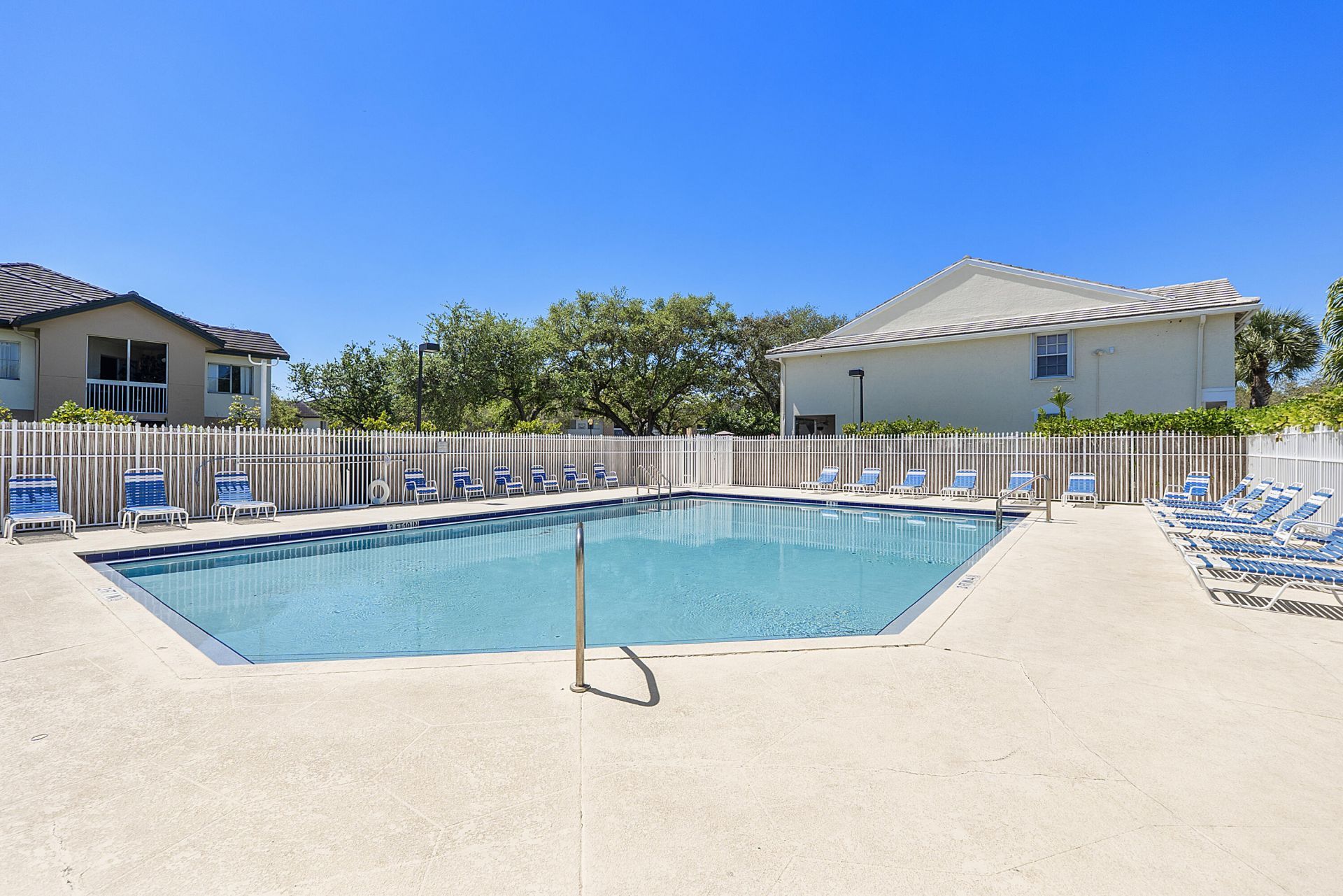 9905 NW 57th Manor, Coral Springs, FL 33076 Photo