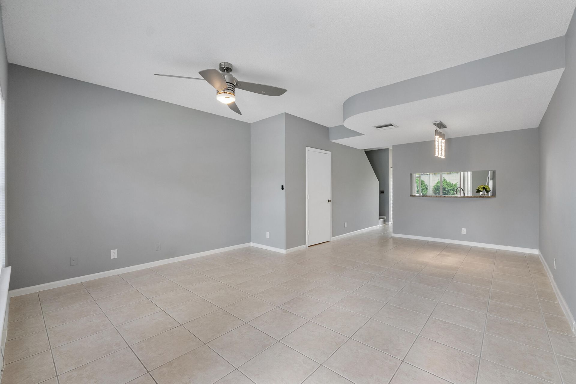 9905 NW 57th Manor, Coral Springs, FL 33076 Photo