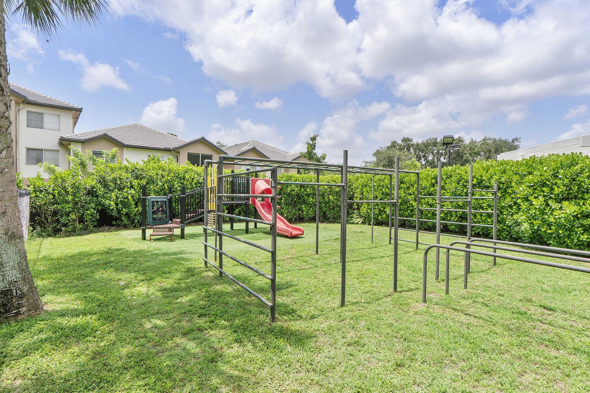 9905 NW 57th Manor, Coral Springs, FL 33076 Photo