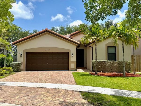 2159 SE 1st St, Homestead, FL 33033