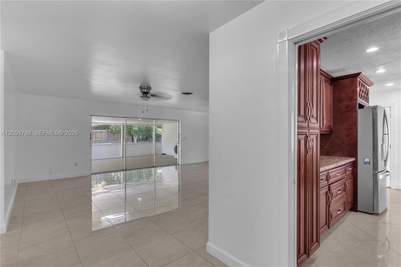 9710 SW 159th St , Miami, FL 33157 Photo