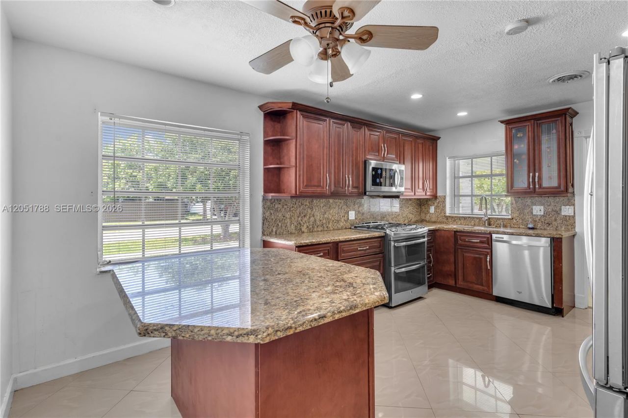 9710 SW 159th St , Miami, FL 33157 Photo