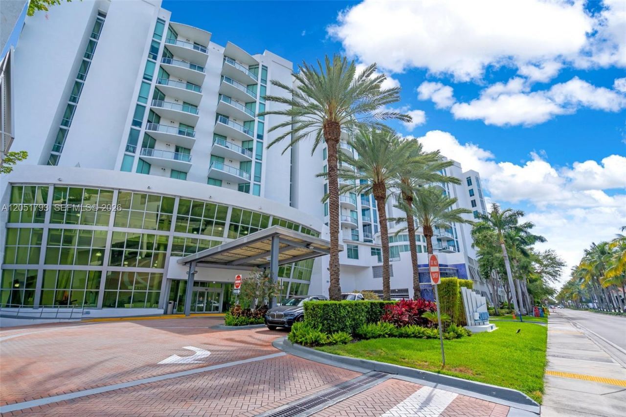3029 NE 188th St , Unit 302, Aventura, FL 33180 Photo
