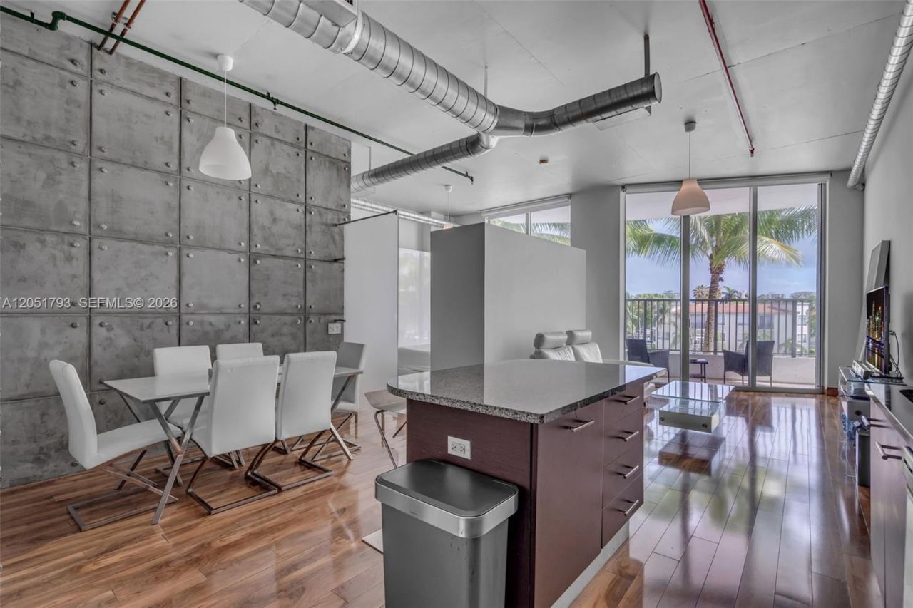 3029 NE 188th St , Unit 302, Aventura, FL 33180 Photo