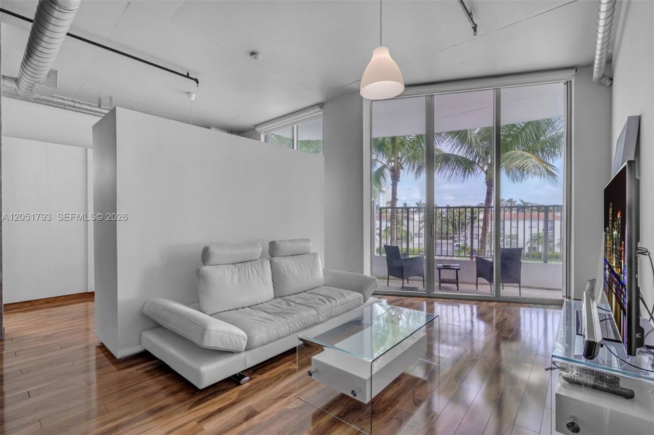 3029 NE 188th St , Unit 302, Aventura, FL 33180 Photo