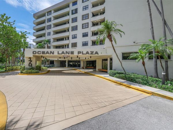 170 Ocean Lane Dr, Unit 305, Key Biscayne, FL 33149