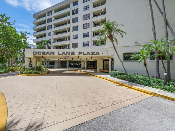170 Ocean Lane Dr, Unit 305, Key Biscayne, FL 33149