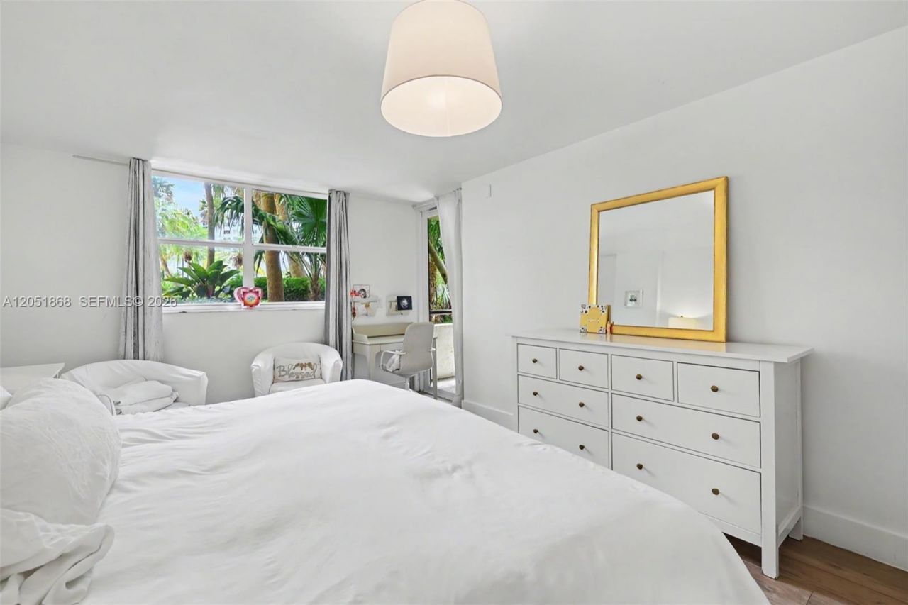 170 Ocean Lane Dr, Unit 305, Key Biscayne, FL 33149 Photo