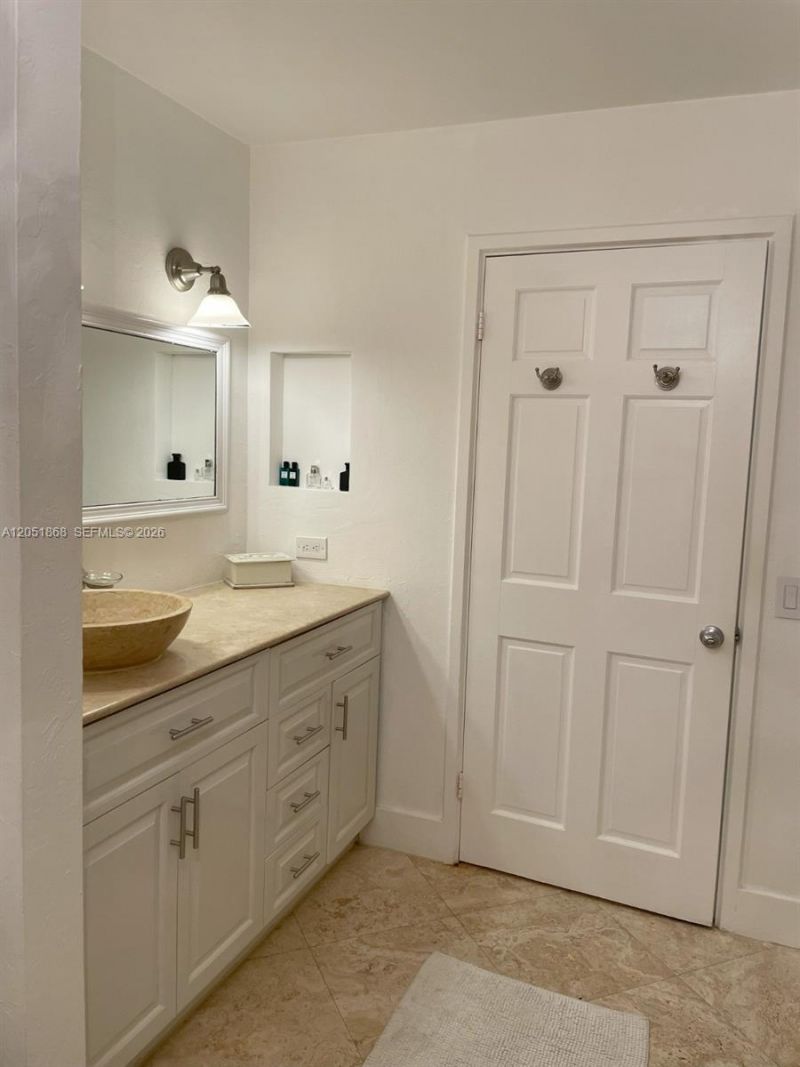 170 Ocean Lane Dr, Unit 305, Key Biscayne, FL 33149 Photo