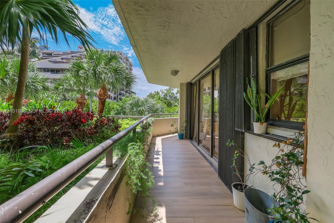 170 Ocean Lane Dr, Unit 305, Key Biscayne, FL 33149 Photo