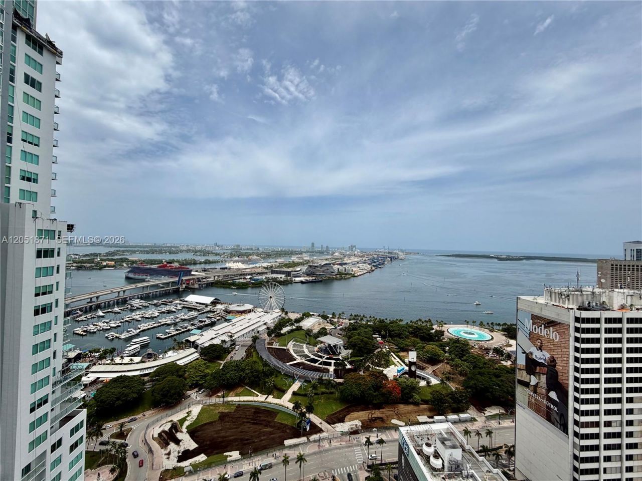 253 NE 2nd St, Unit 3907, Miami, FL 33132 Photo