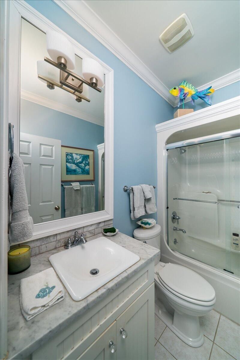1551 Ben Sawyer Boulevard Photo 10