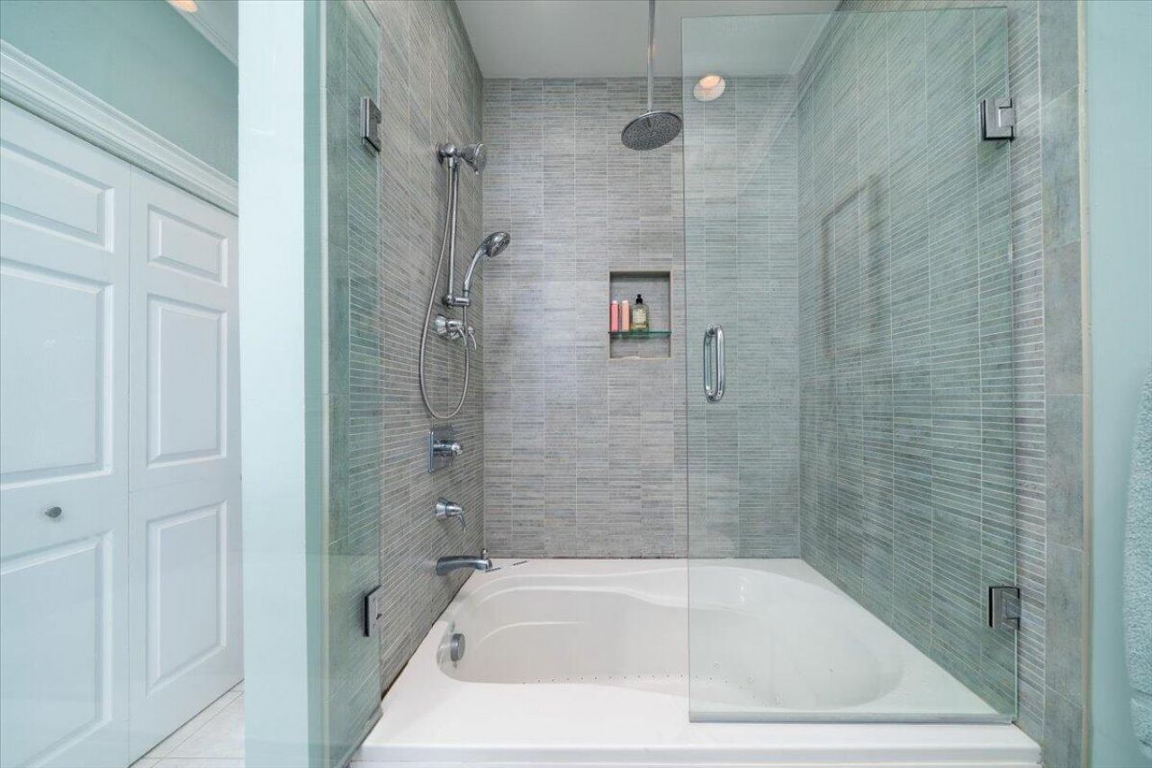 1551 Ben Sawyer Boulevard Photo 23