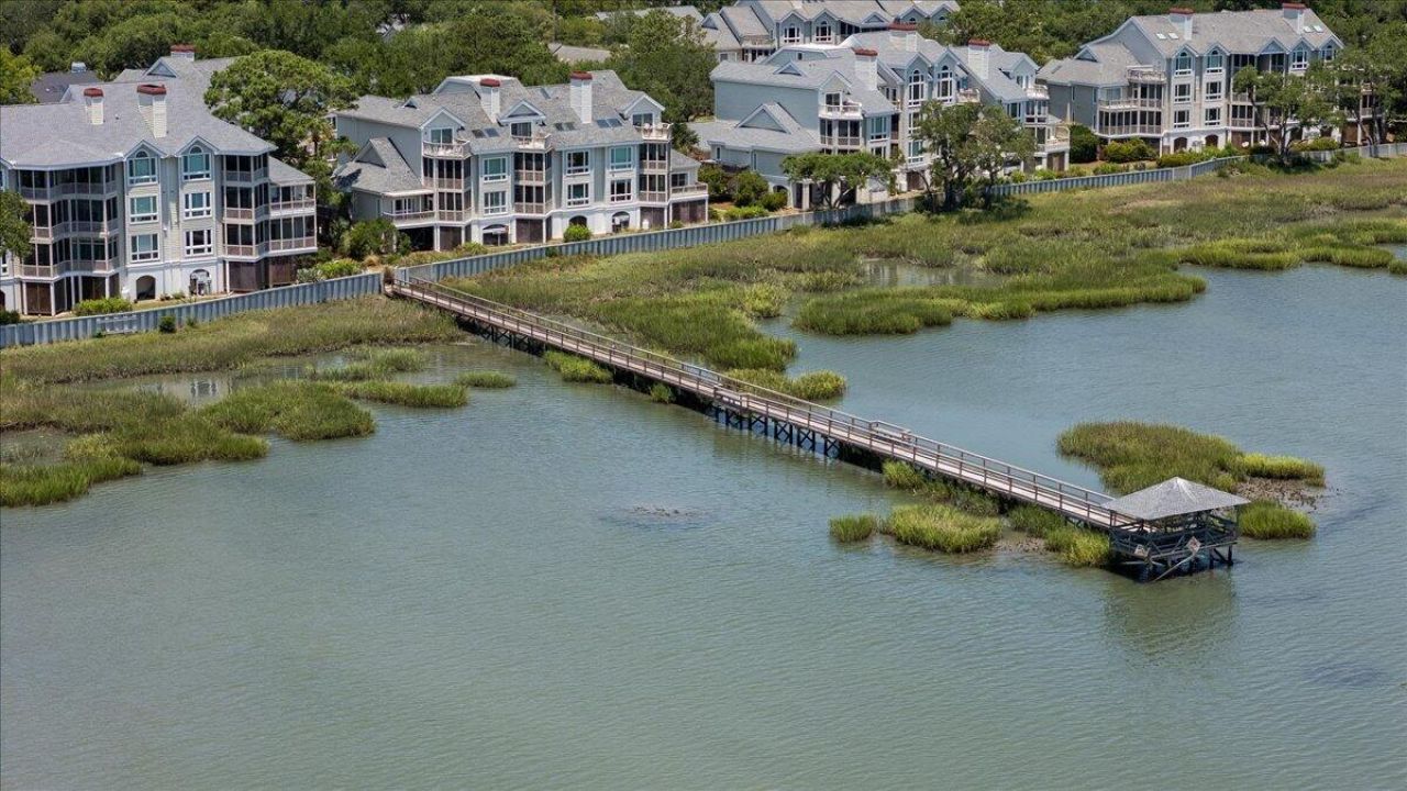 1551 Ben Sawyer Boulevard Photo 38