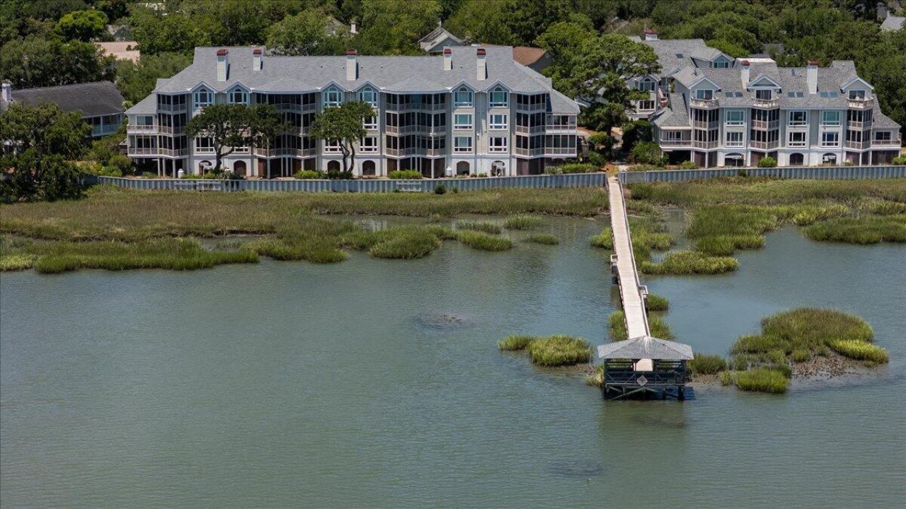 1551 Ben Sawyer Boulevard Photo 39