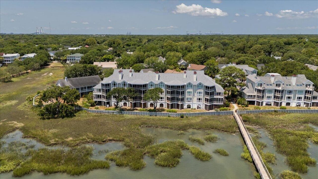 1551 Ben Sawyer Boulevard Photo 43