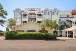 1551 Ben Sawyer Boulevard photo 4