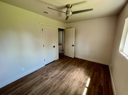 5652 Broadway, Sacramento, CA 95820 Photo