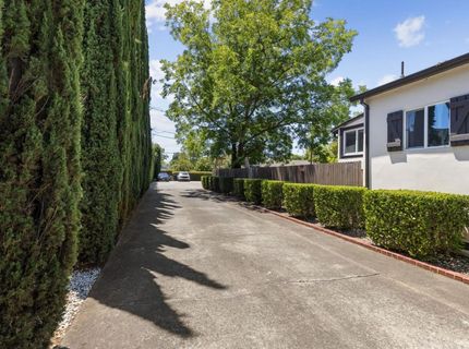 5652 Broadway, Sacramento, CA 95820 Photo