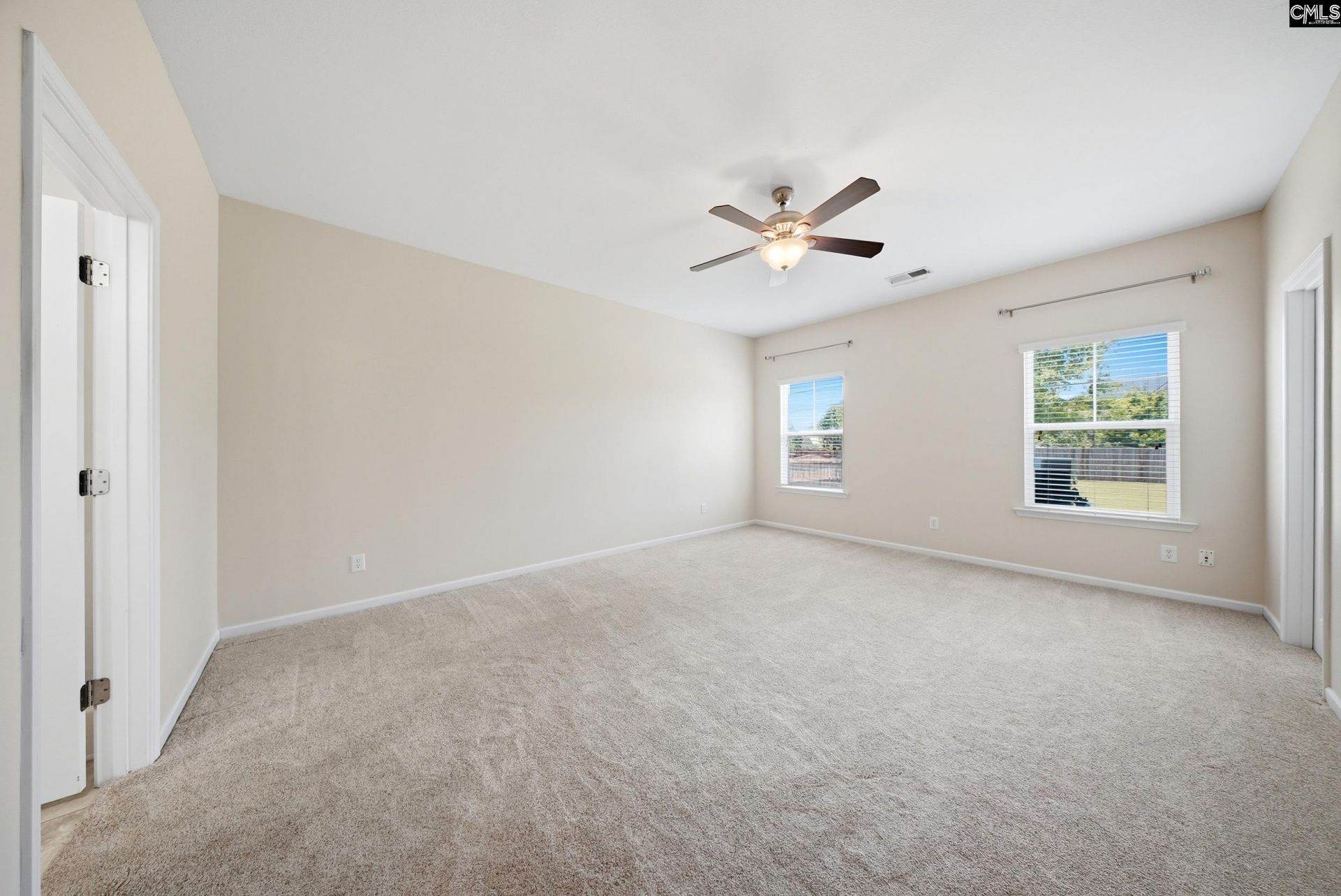 426 Drooping Leaf Road  Photo 11