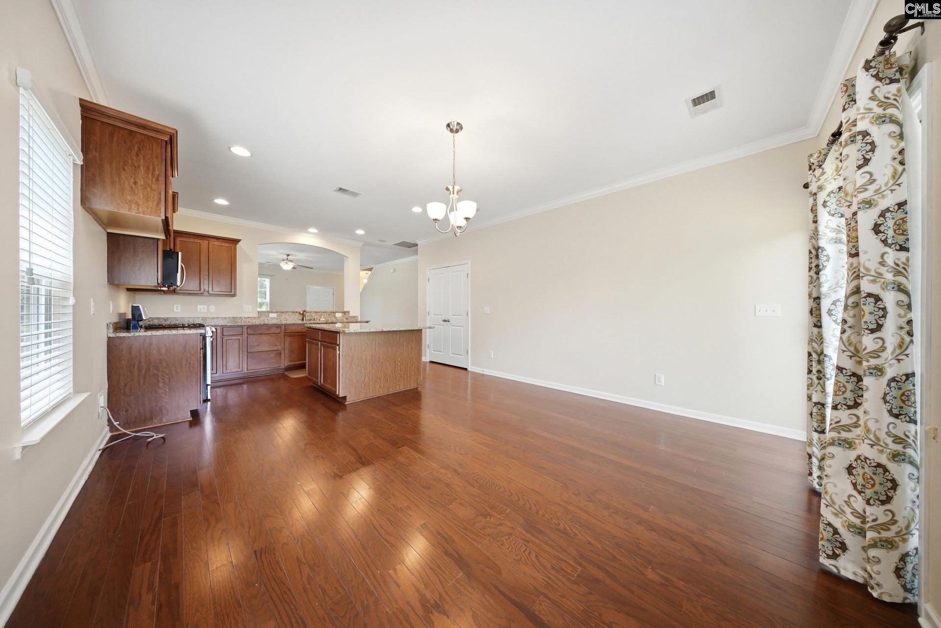 426 Drooping Leaf Road  Photo 6