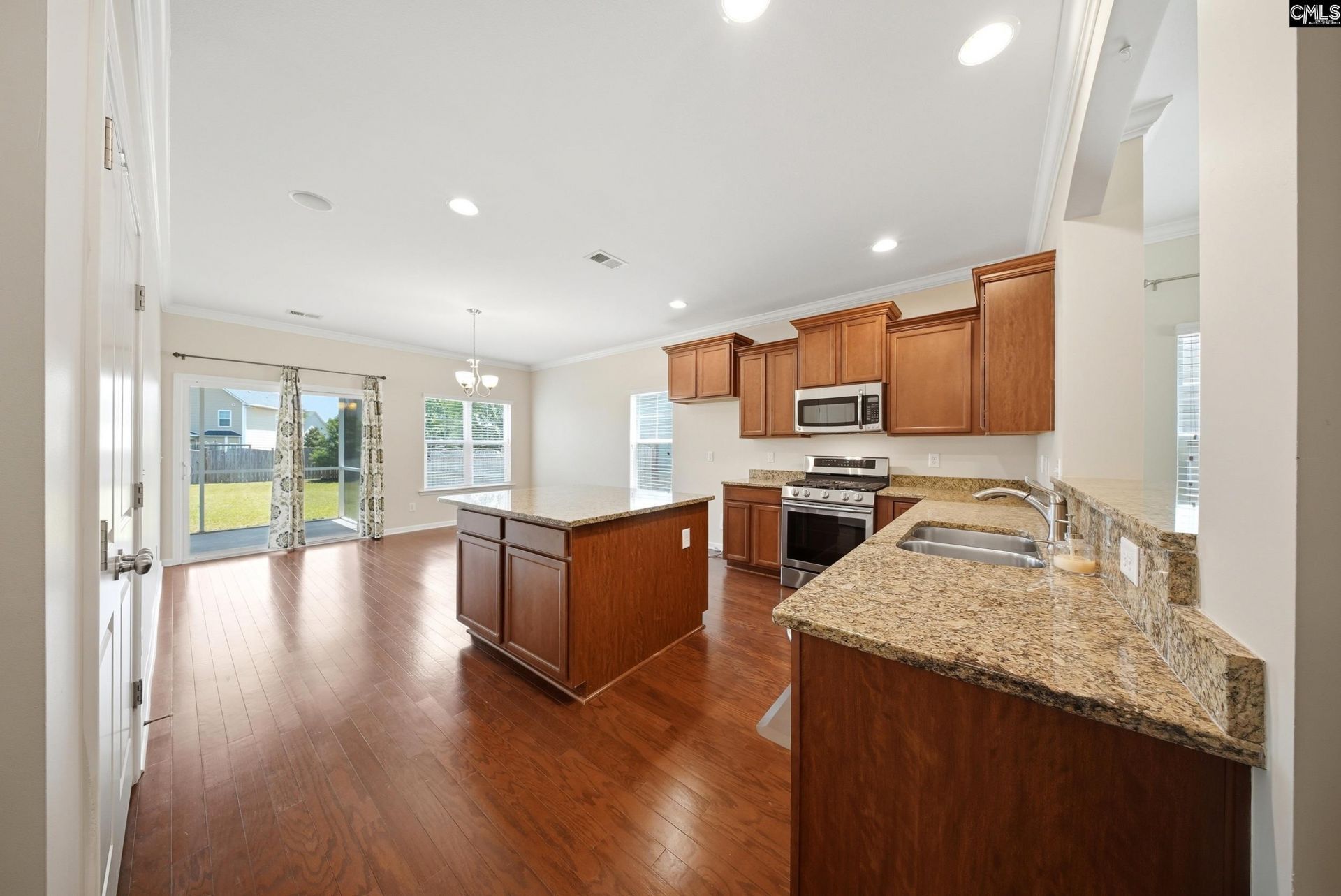 426 Drooping Leaf Road  Photo 8