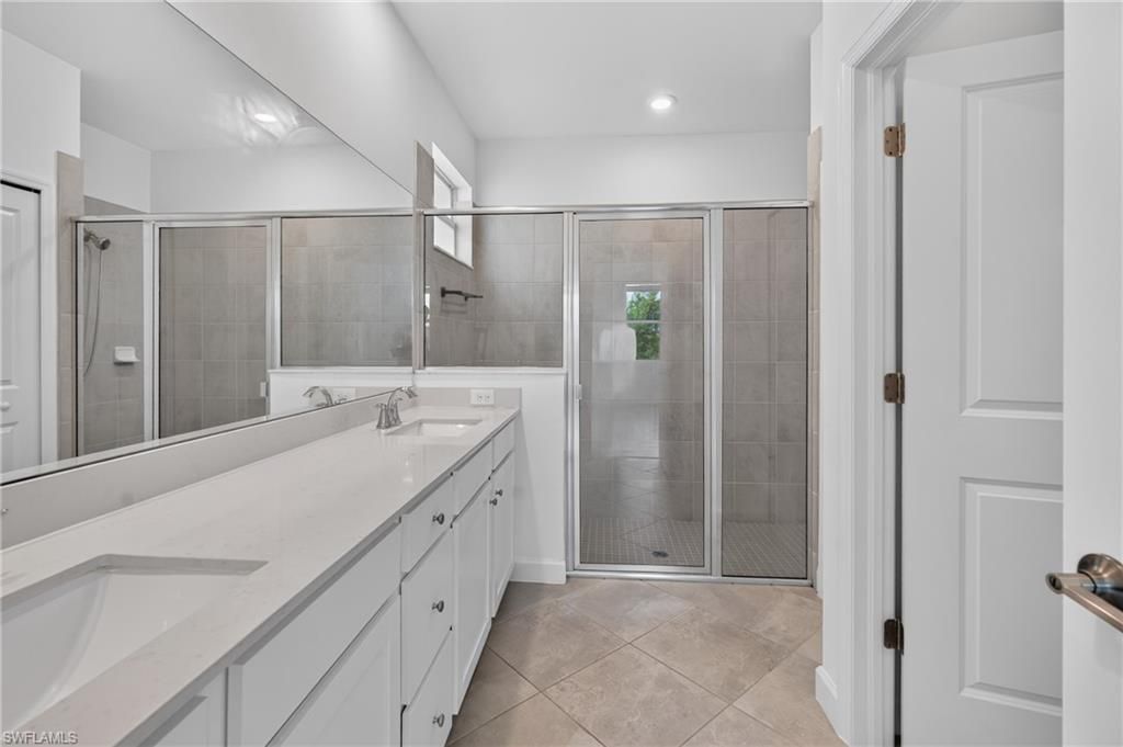9156 Leatherwood Loop , Lehigh Acres, FL 33936 Photo